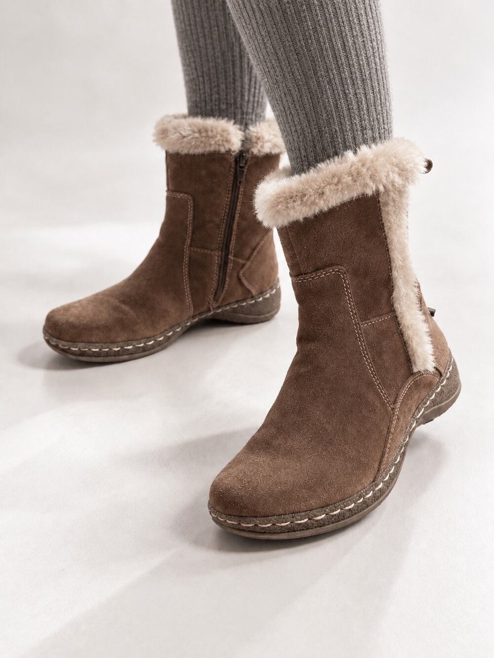 BareTraps Ellea Women’s Faux Fur Lined Ankle Boots – Size 6.5 M